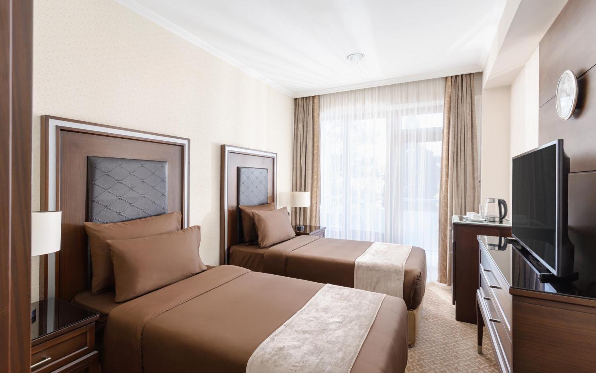 Chinar Hotel & Spa Naftalan Exterior foto